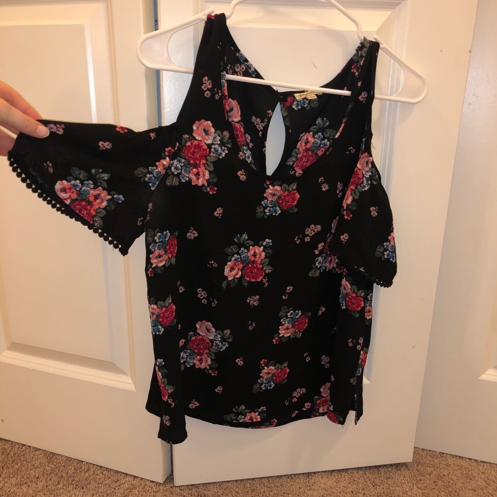 Floral short sleeve